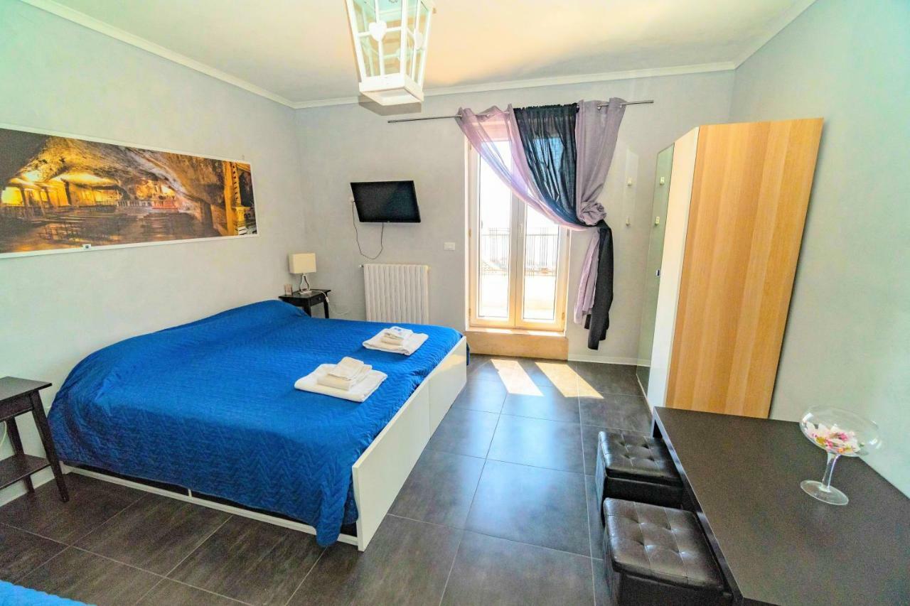 Rooms Gli Arcangeli 2 - Affitti Brevi Italia Monte SantʼAngelo Extérieur photo