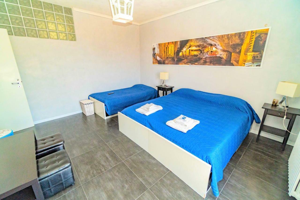 Rooms Gli Arcangeli 2 - Affitti Brevi Italia Monte SantʼAngelo Extérieur photo